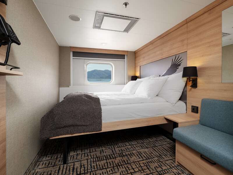 Polar Outside | Middle deck for 2 travellers